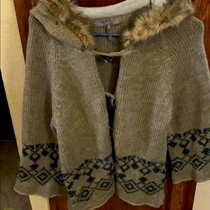 Beautiful faux fur, Astec sweater